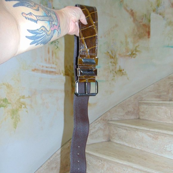 VTG Bloomingdale's Chocolate Brown Patent Belt L - Picture 8 of 8